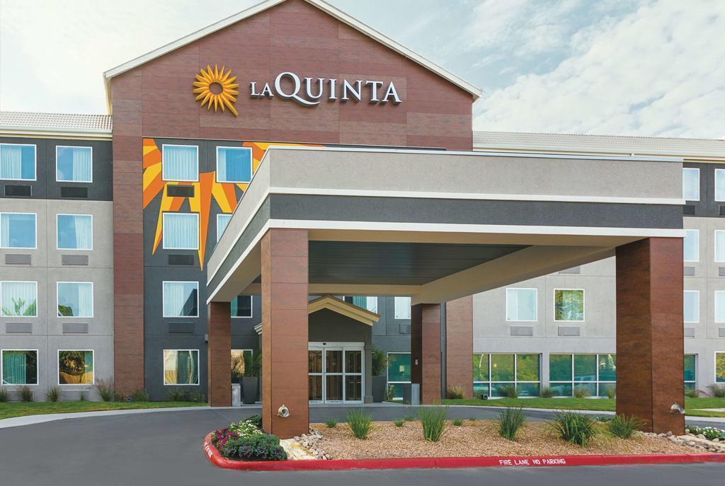 La Quinta Inn & Suites By Wyndham Dallas/Fairpark Exterior foto